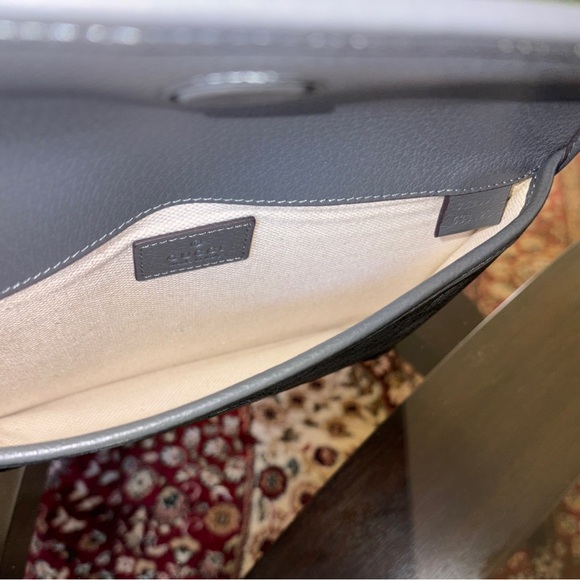 Gucci GG Supreme Small Belt Bag (Convertible Crossbody) - Picture 8 of 15